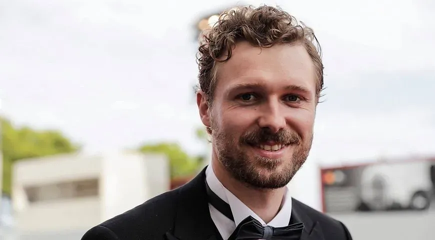 Роман Луцький — актор Івано-Франківського наіонального академічного музично-драматичного театру імені Івана Франка