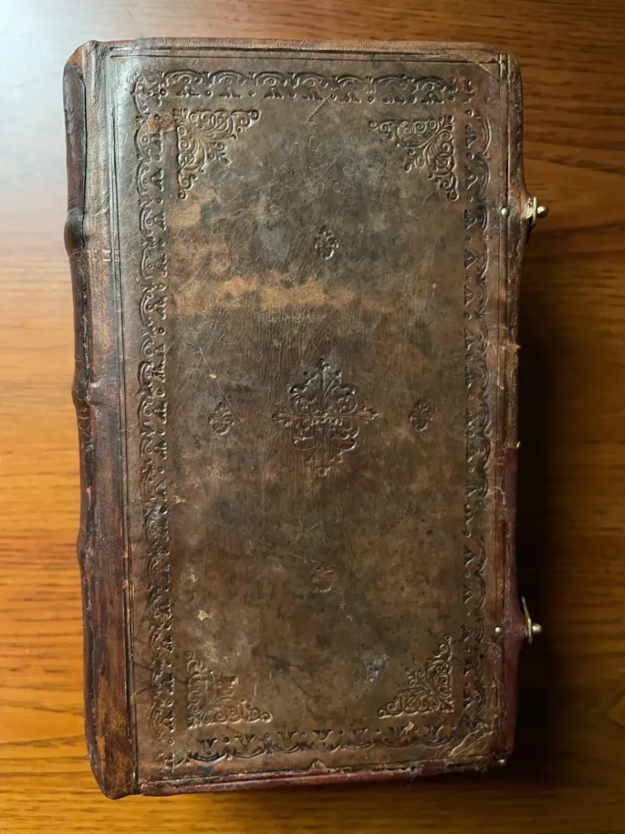 Згідно з переказами місцевої громади, «Требник» був втрачений під час Другої світової війни