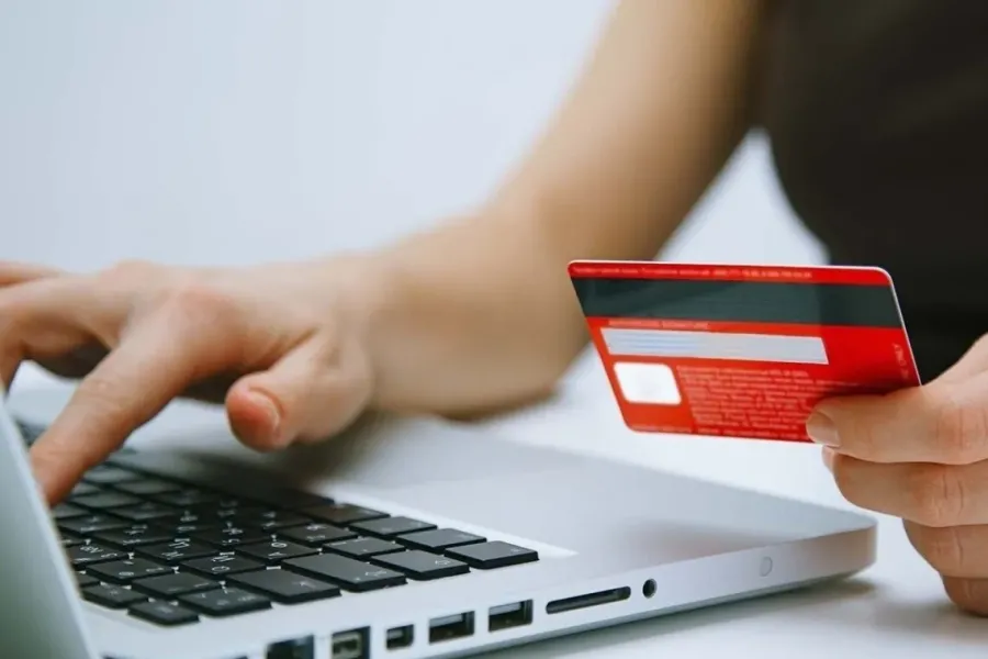 Ілюстроване фото. Щоб отримати доступ до «заробітку», потерпіла мала пройти реєстрацію та сплатити певну суму