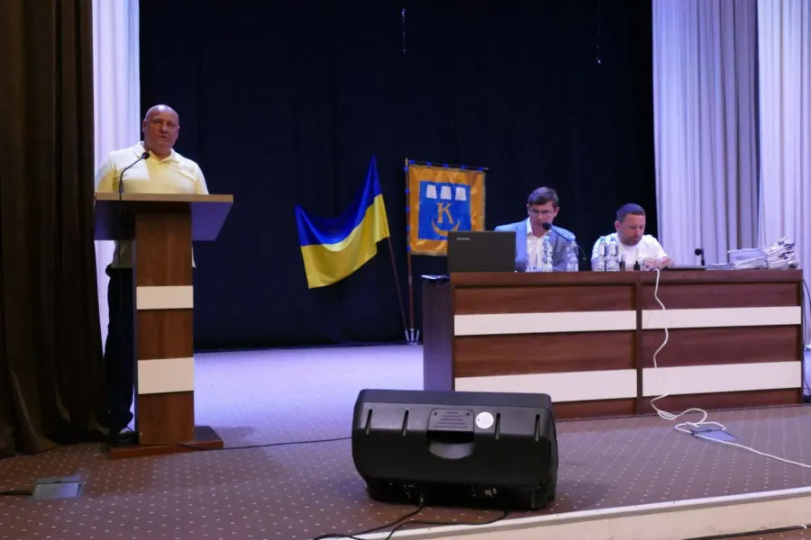 Депутати виділили 700 тис. гривень на футбольні команди на додачу до 1 млн 550 тис. гривень у першому півріччі. Фото: Калуська міська рада