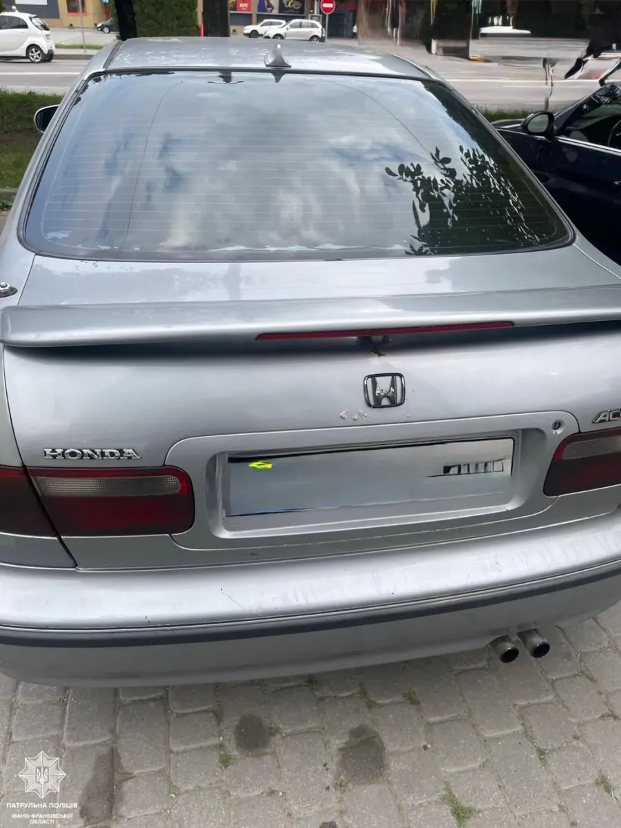 за кермом авто перебував неповнолітній, який не має посвідчення водія