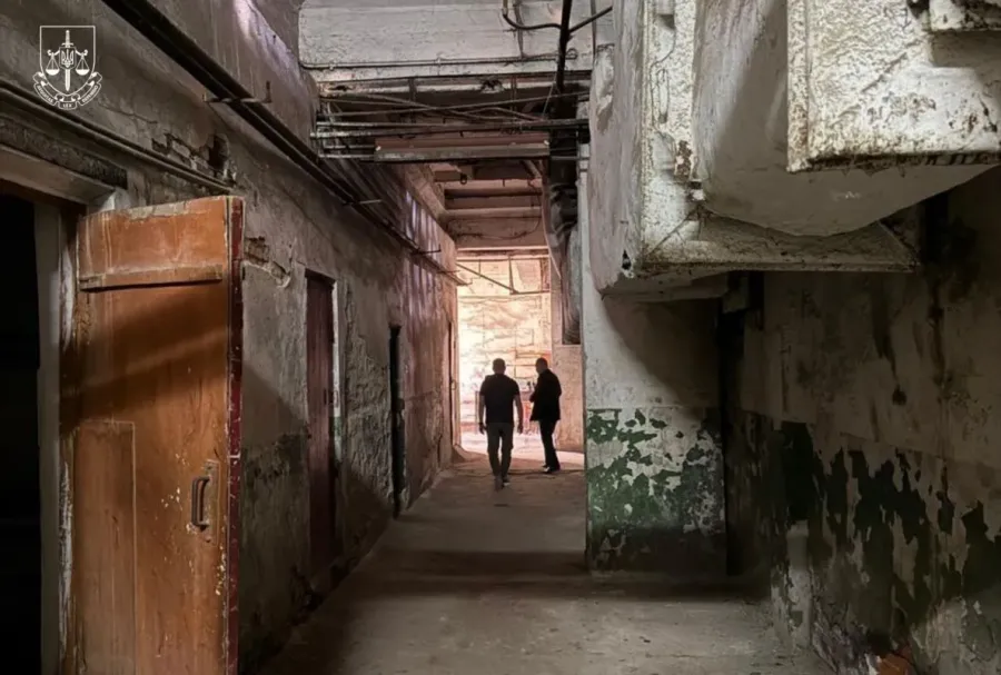 Директор ДМП «ІФТКЕ» допустив службову недбалість при підписанні умов договору