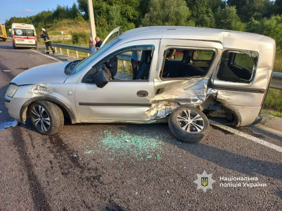 Аварію спричинив 22-річний водій