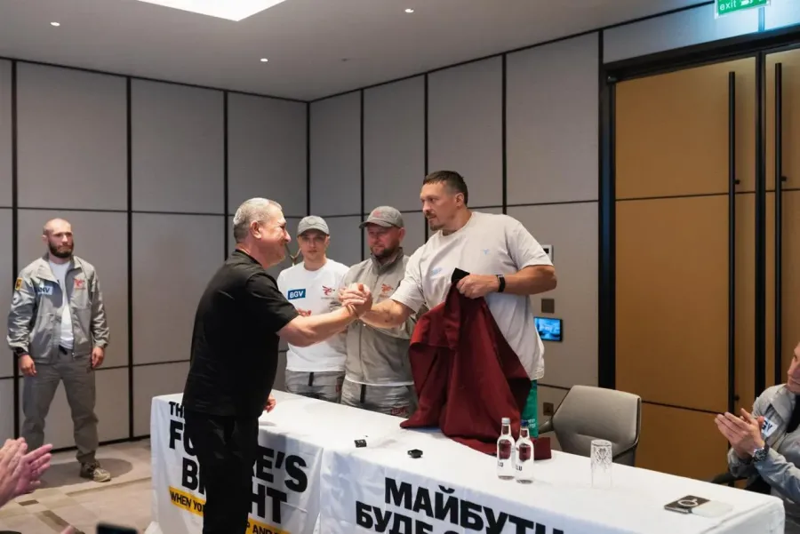 Прапор, який побував у найгарячіших точках — Соледарі та Бахмуті