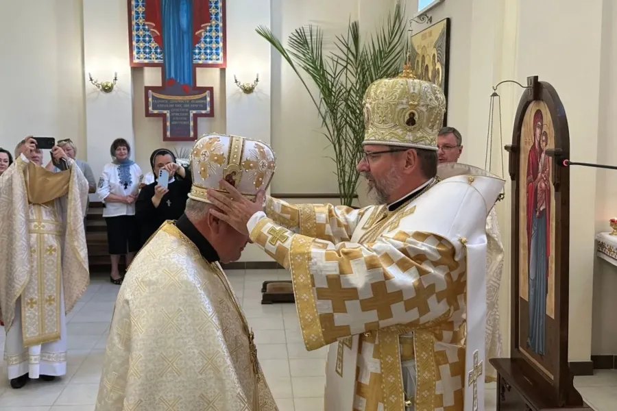Урочисте вручення Декрету та митри відбулося 8 серпня в монастирі Згромадження сестер Пресвятої родини