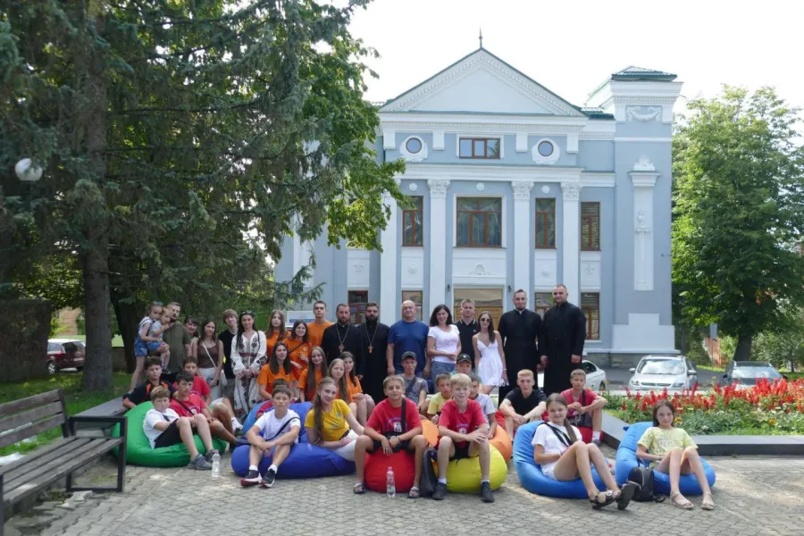 Учасники об’єдналися у молитві за перемогу, мир в Україні та за українських воїнів