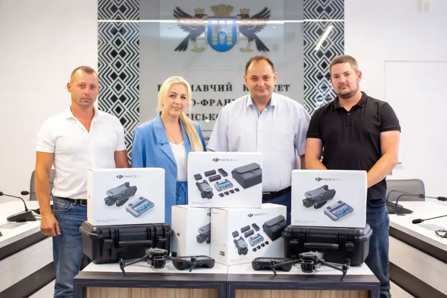 Івано-Франківськ передав військовим квадрокоптери