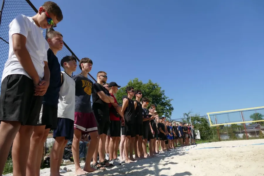 Учасниками турніру з пляжного волейболу стали 10 команд. Фото: Калуська міська рада