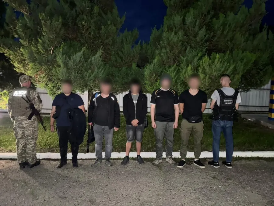 На Буковині прикордонники затримали групу порушників