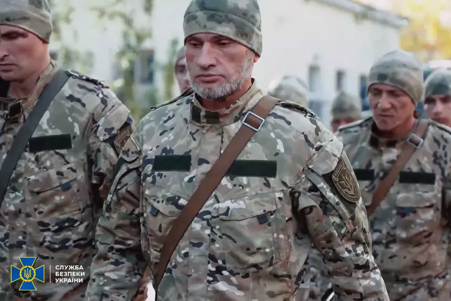 Уродженець Прикарпаття закликав військовослужбовців ЗСУ складати зброю