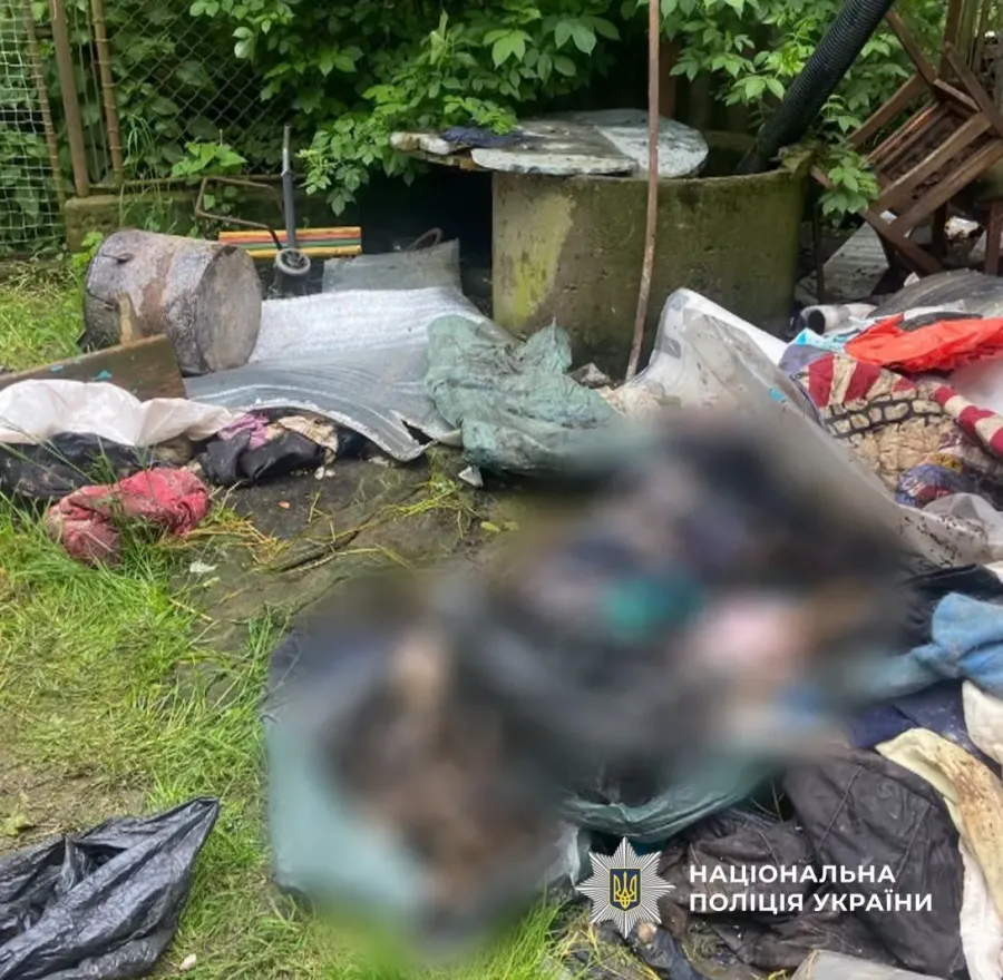 Жінка залишила тварин без догляду, унаслідок цього три собаки загинули