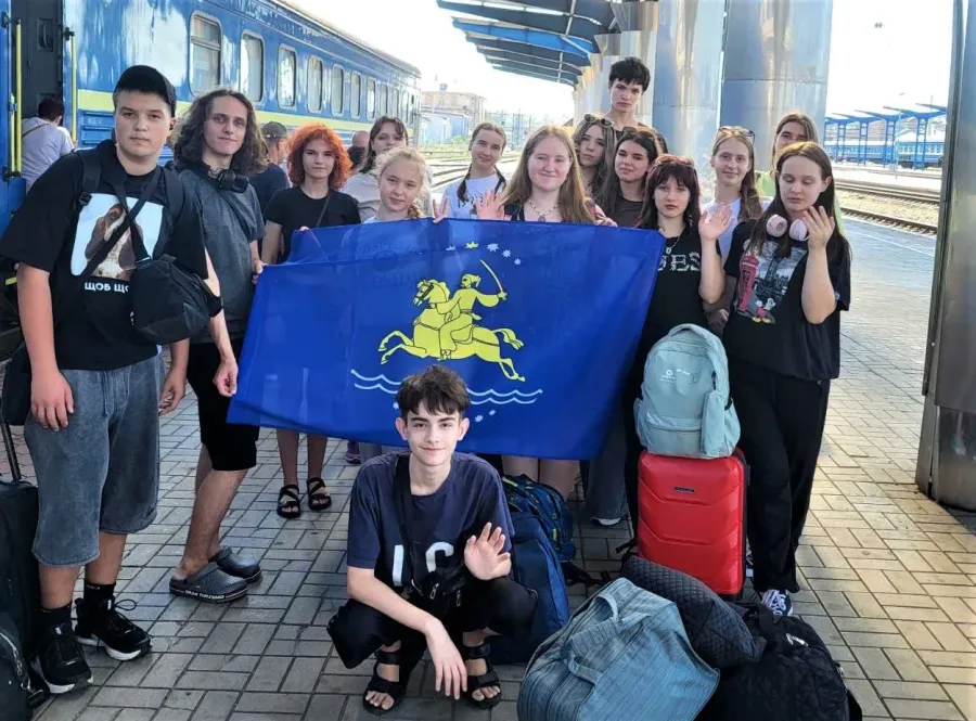 Нікопольські школярі повернулися додому з масою позитивних емоцій