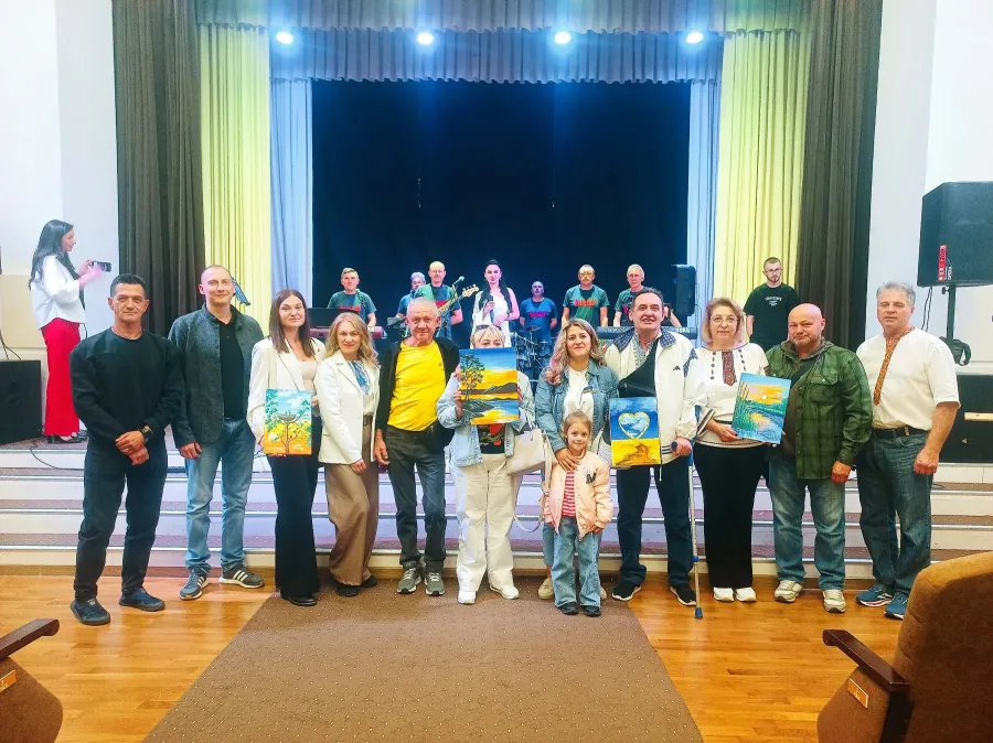 За виручені на аукціоні кошти діти ветеранів та загиблих Захисників навчатимуться у творчій майстерні