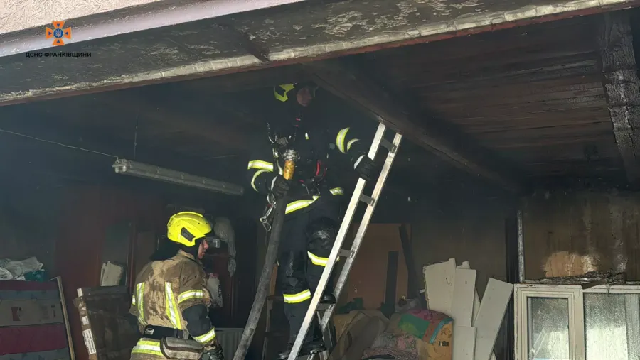 Вогнеборці ліквідували пожежу гаражного приміщення