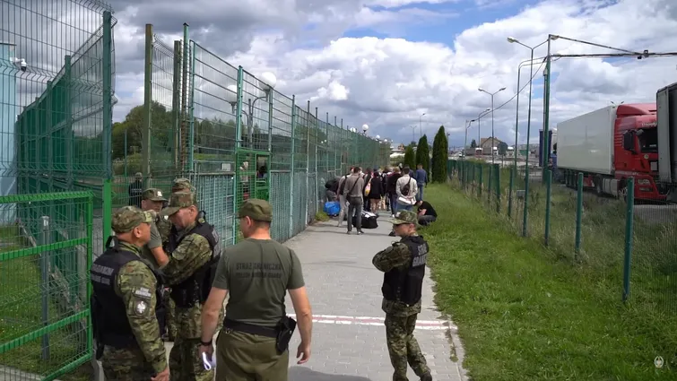 Висланим українцям заборонили повторний вʼїзд до Польщі на термін від 5 до 10 років
