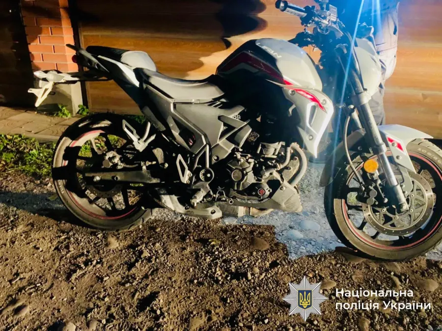 Обох травмованих доставили до медичного закладу