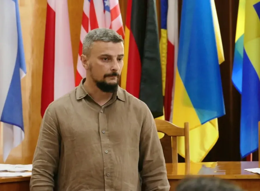 Олег Савка повідомив, що текст звернення напрацювали громадські та релігійні організації. Фото: Калуська міська рада