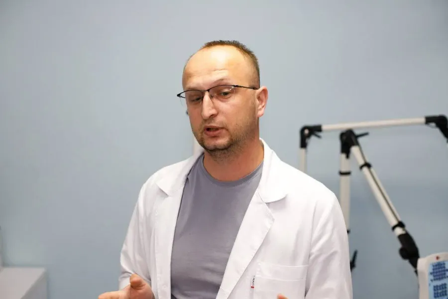 Після курсу лікування невропатолог рекомендує пацієнтові уникати надмірного споживання вуглеводів