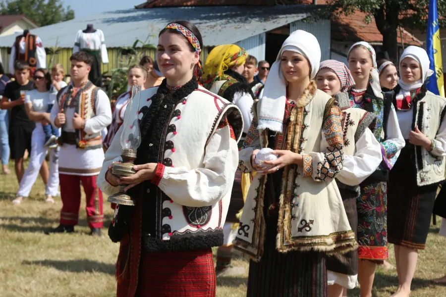 На фестинах відроджували традиції і підтримували наших захисників