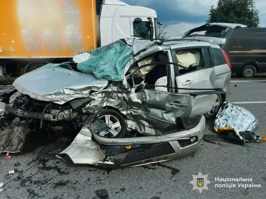 На місці ДТП працює поліція