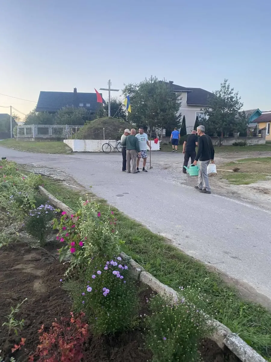 На Алеї посадять декоративні дерева та 30 кущів троянд від місцевої благодійниці. Фото: Галина Гелега