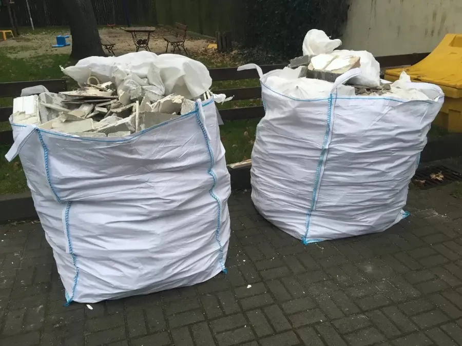 Ілюстроване фото. Великогабаритне сміття потрібно виставляти окремо від змішаних відходів