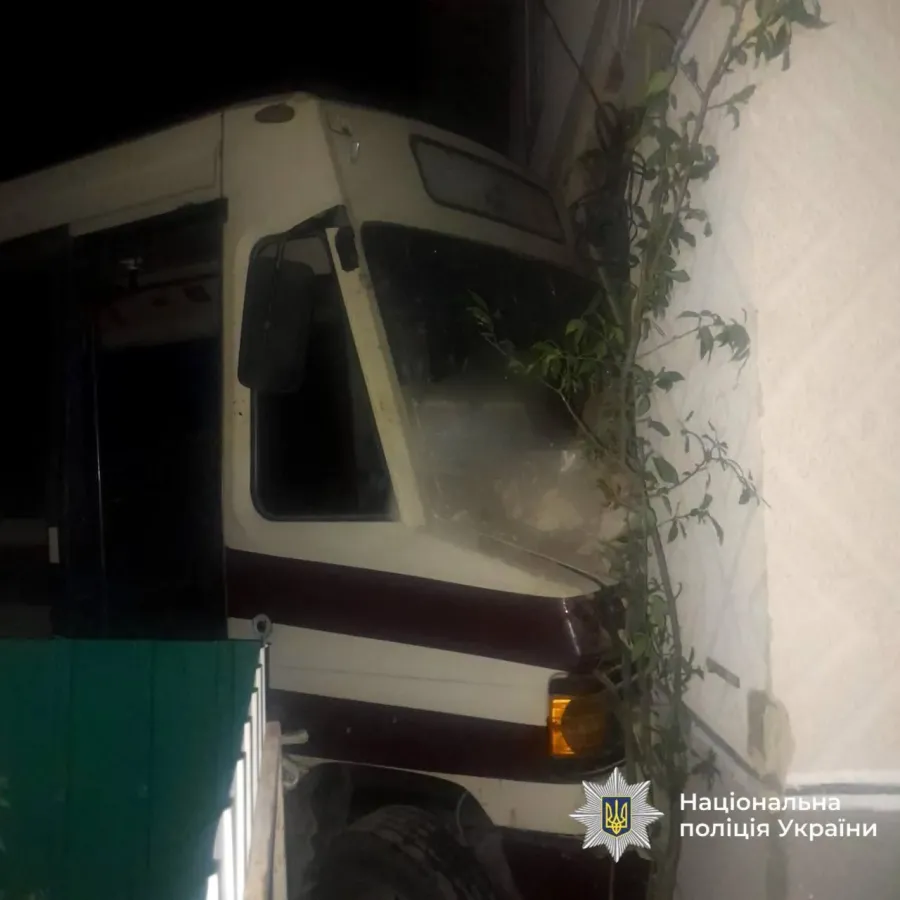 Водій та пасажири не травмувалися