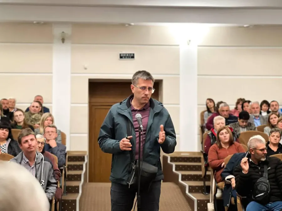 Учасники зустрічі мали запитання до влади. Фото: Калуська РДА