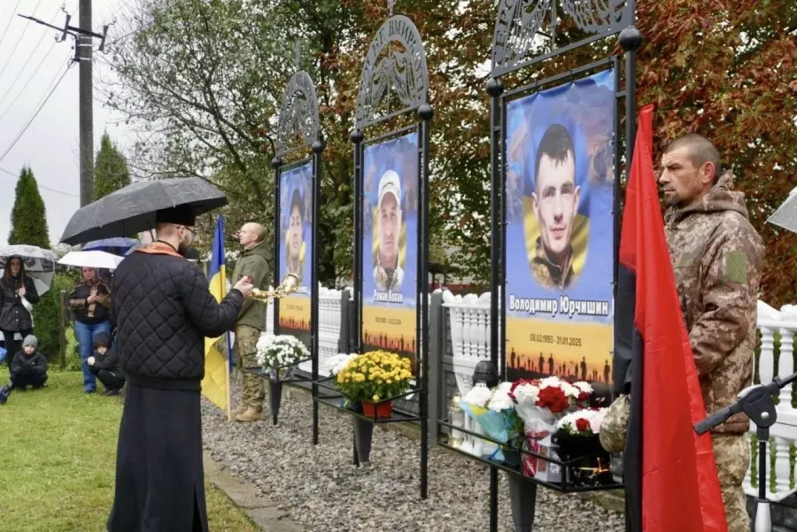 Пам'ять загиблих Героїв вшанували Меморіалом пам'яті. Фото: Калуська міська рада