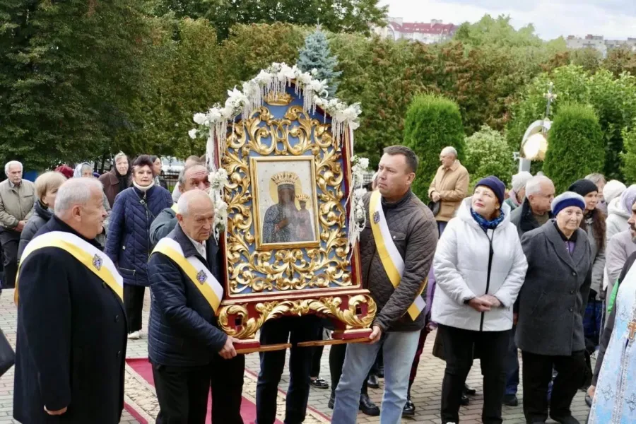 У Калуш прибула Гошівська чудотворна ікона Матері Божої 