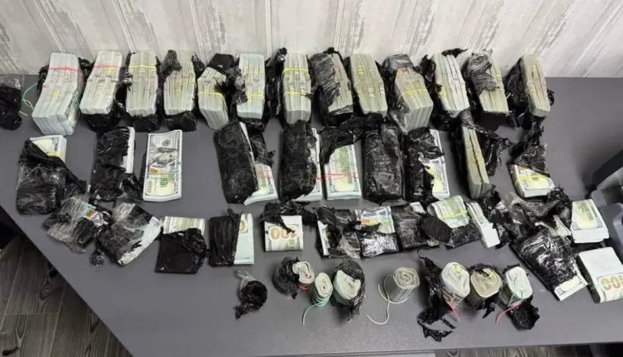 Сума вилученої валюти за курсом НБУ становить 40 мільйонів 160 тисяч гривень