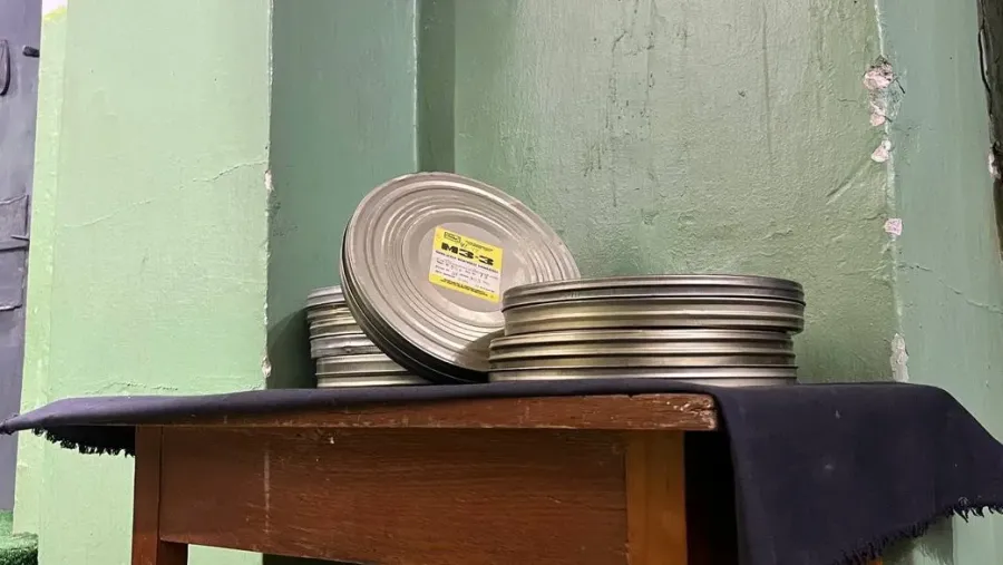 Наприкінці 80-х ці архіви були вивезені до Москви