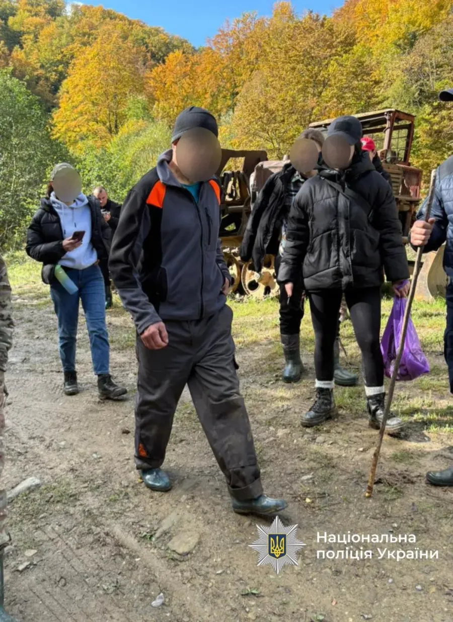чоловіка розшукали в лісі: його життю та здоров'ю нічого не загрожує