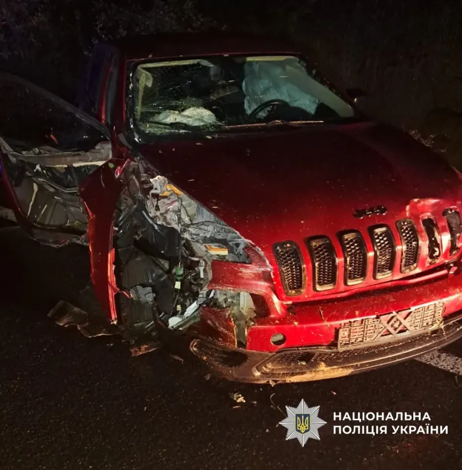 23-річний водій Jeep Cherokee допустив зіткнення з Mercedes-Benz Sprinter