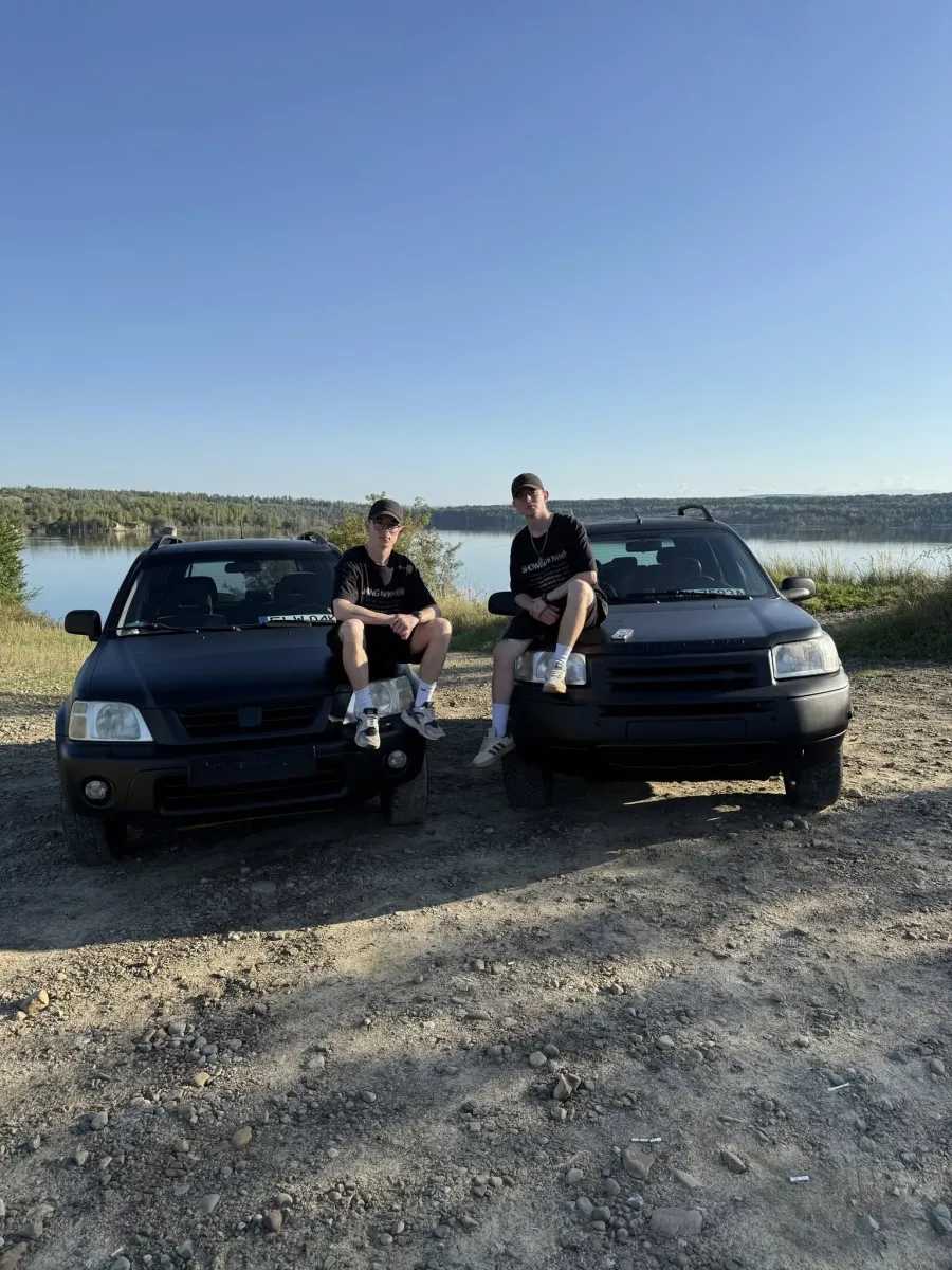 До кінця жовтня команда волонтерів вирушить на схід, щоб передати авто захисникам