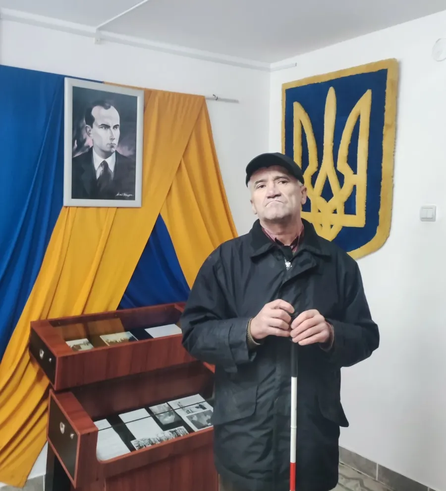 Петро Кузів з Калуша поділився спогадами про встановлення пам’ятника Степану Бандері
