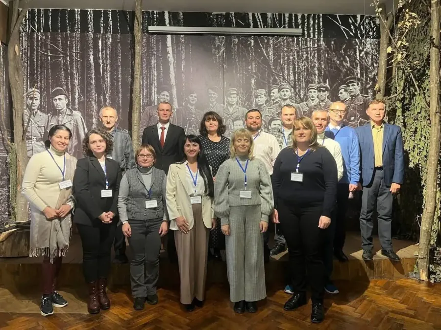 Людмила Андрійчук, виступила з доповіддю на тему «Зал історії російсько-української війни в експозиції Меморіального музею «Калуська в'язниця»»