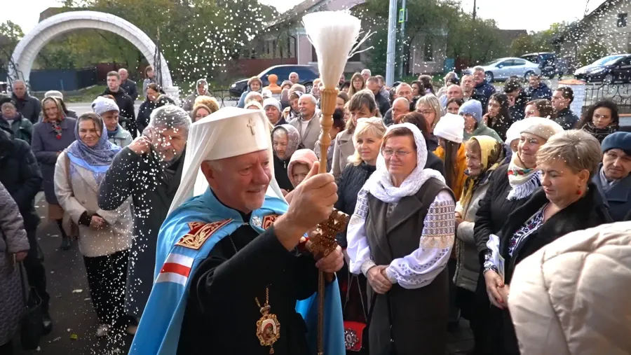На завершення вірні піднесли молитву за Україну, співаючи духовний гімн «Боже Великий, Єдиний»