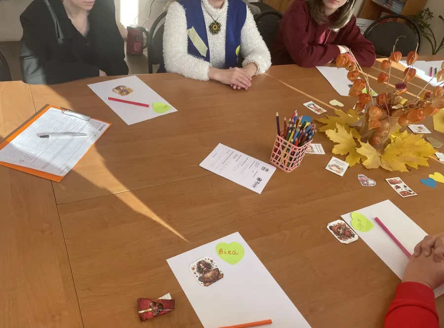 Учасники зустрічі вчилися прислухатися до своїх відчуттів і потреб