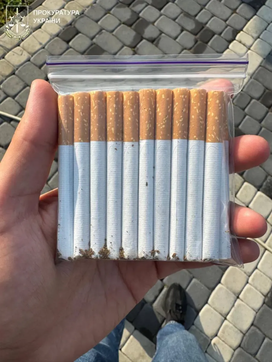 Наразі вирішується питання про обрання підозрюваним запобіжних заходів