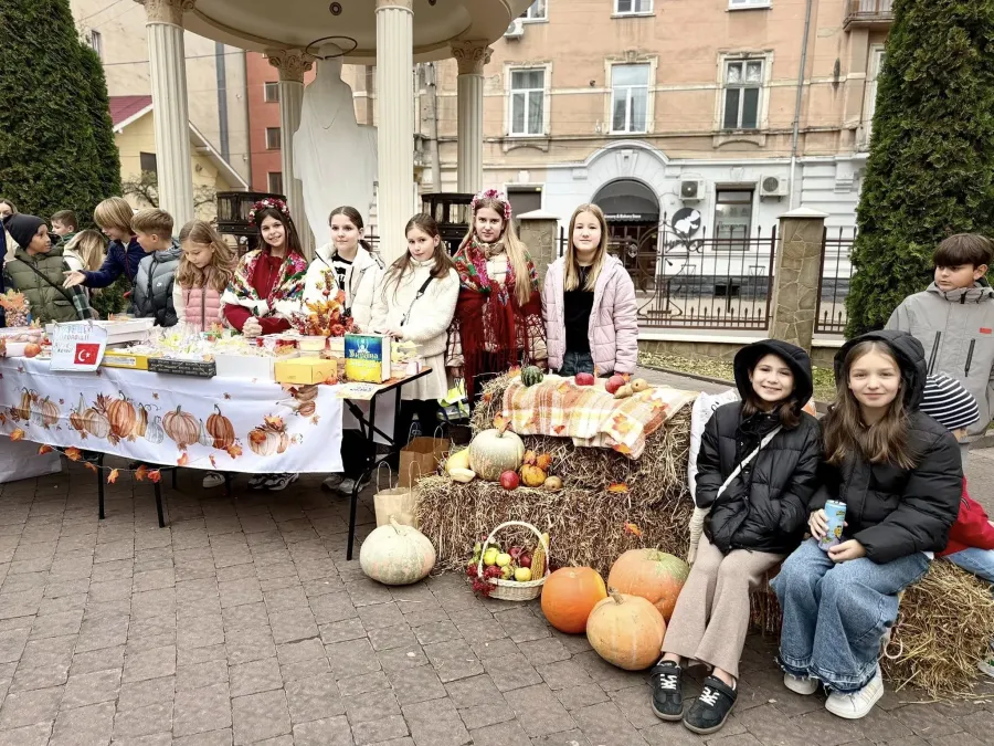 Завдяки спільним зусиллям усіх учасників ярмарку вдалося зібрати 144 830 грн