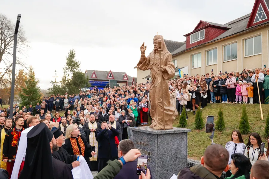 Постать Володимира Романюка символізує незламність віри і любов до України