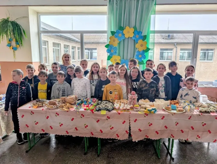 Маленькі патріоти разом із батьками та вчителями готували смаколики