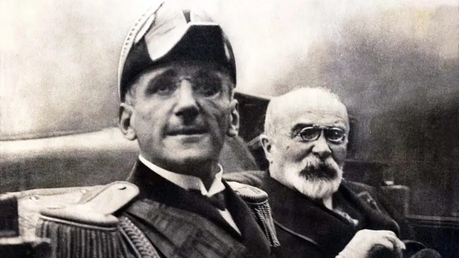 Олександр І Карагеоргієвич та Луї Барто за декілька хвилин до вбивства. Марсель, 9 жовтня 1934 року. Джерело: Rare Historical Photos