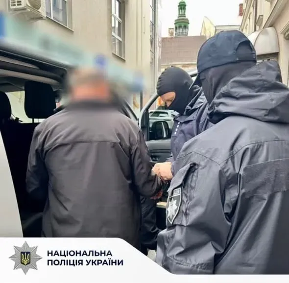 Прикарпатцю повідомили про підозру