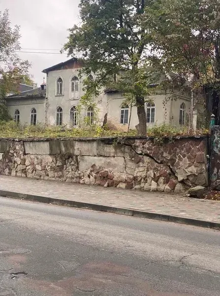 Йдеться про колишню будівлю військкомату