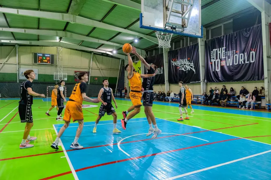 Калуш упевнено розпочав гру, вигравши першу чверть з перевагою +11