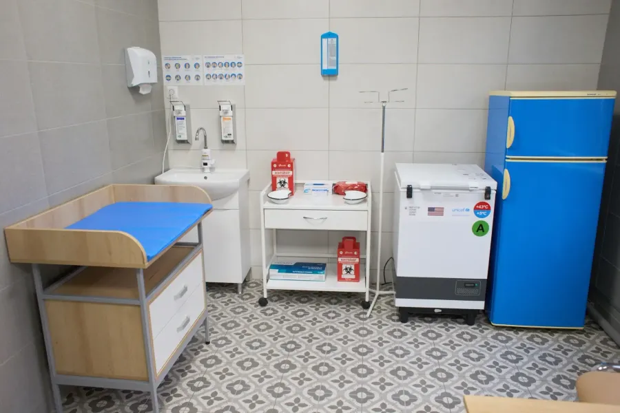 У приміщенні кабінету щеплень зробили капітальний ремонт