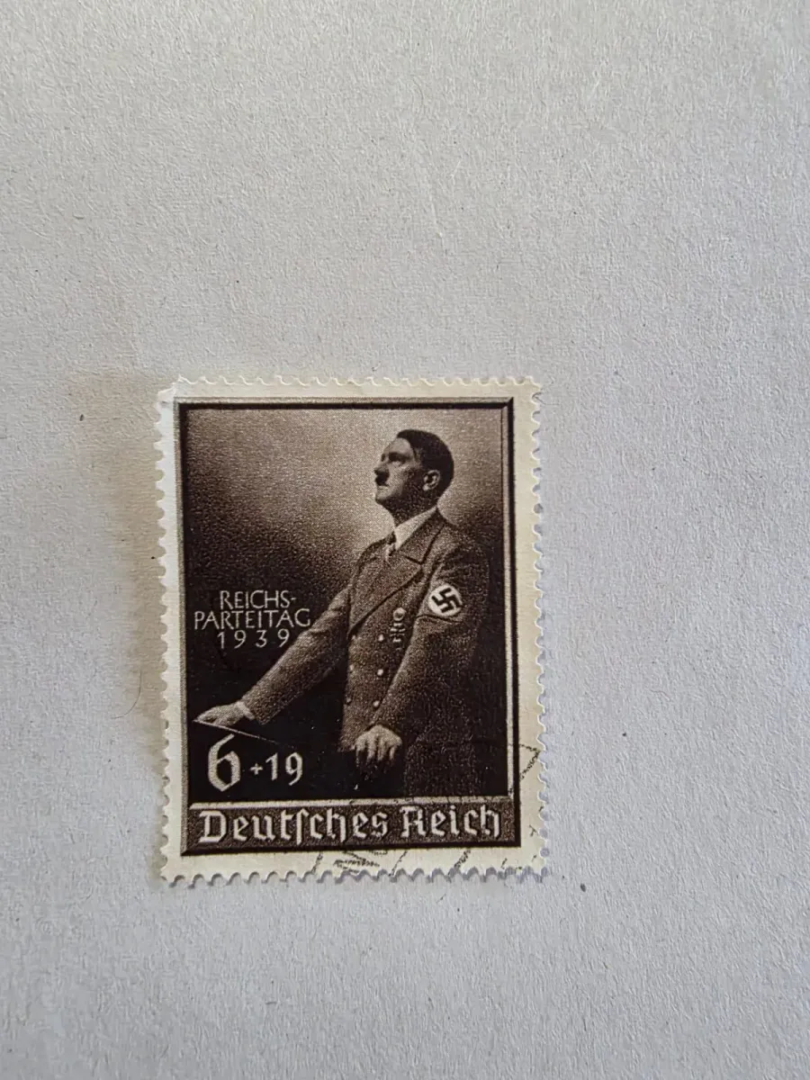 Орієнтовна вартість колекції марок тоталітарного режиму становить понад 1,5 млн гривень