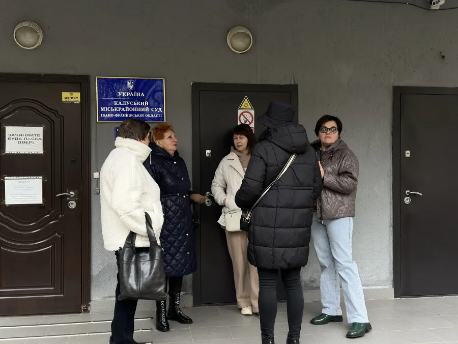 На судове засідання 11 листопада прийшли представники Калуської громади